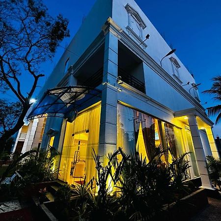 Hotel Northway 바부니야 외부 사진