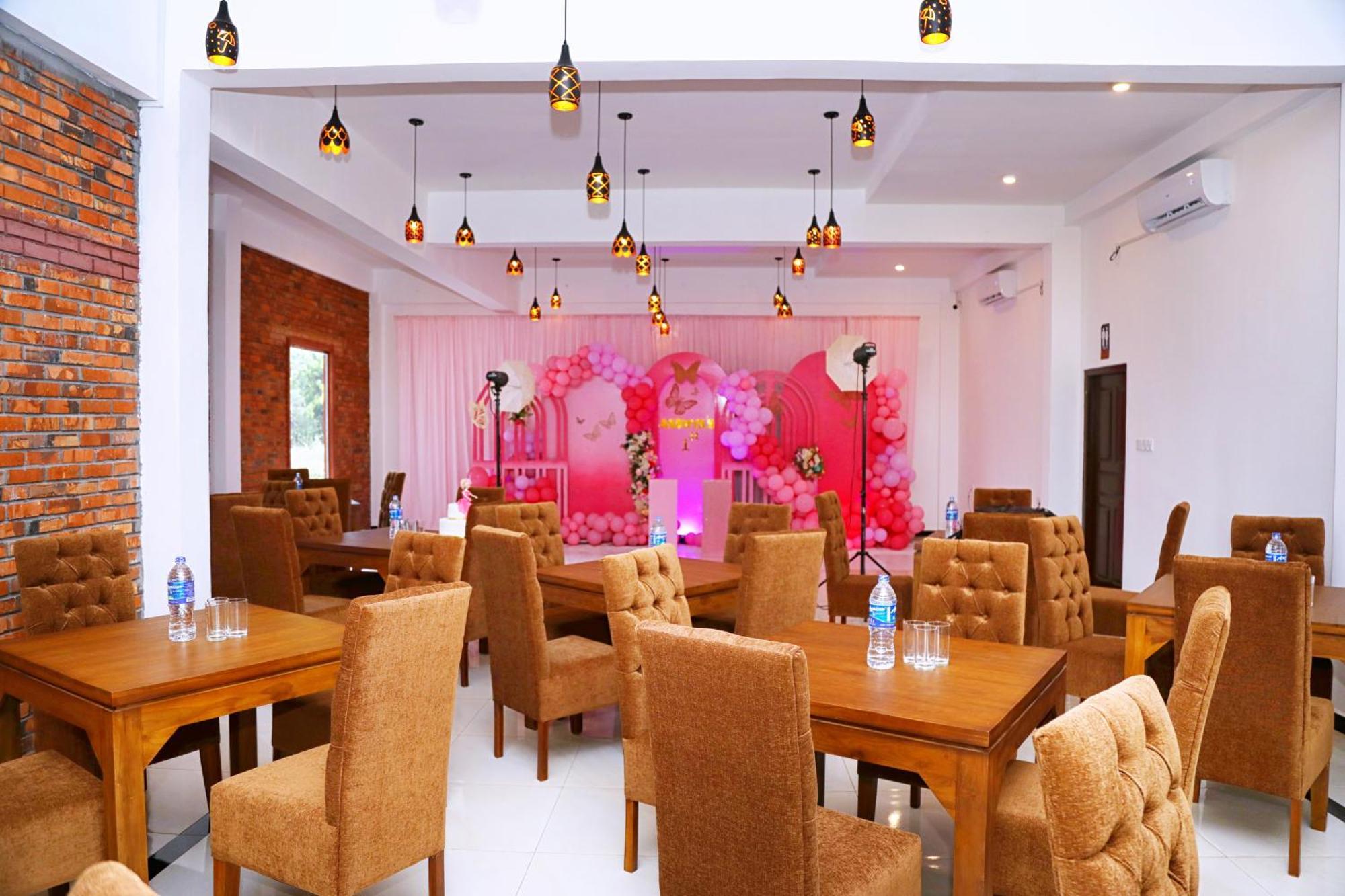 Hotel Northway 바부니야 외부 사진